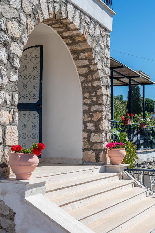 Gli Archi Sul Mare Bed & Breakfast Gaeta Exterior photo