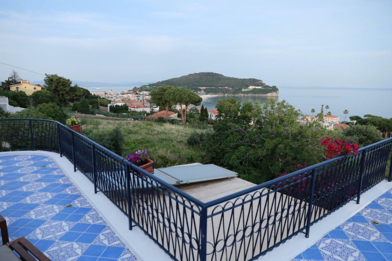 Gli Archi Sul Mare Bed & Breakfast Gaeta Exterior photo